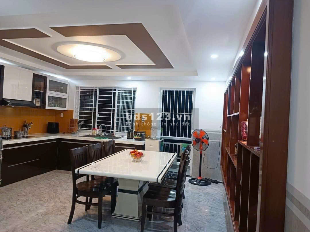 Cho thuê nhà nguyên căn mới đẹp ngay trung tâm hành chính, đại học qt miền đông