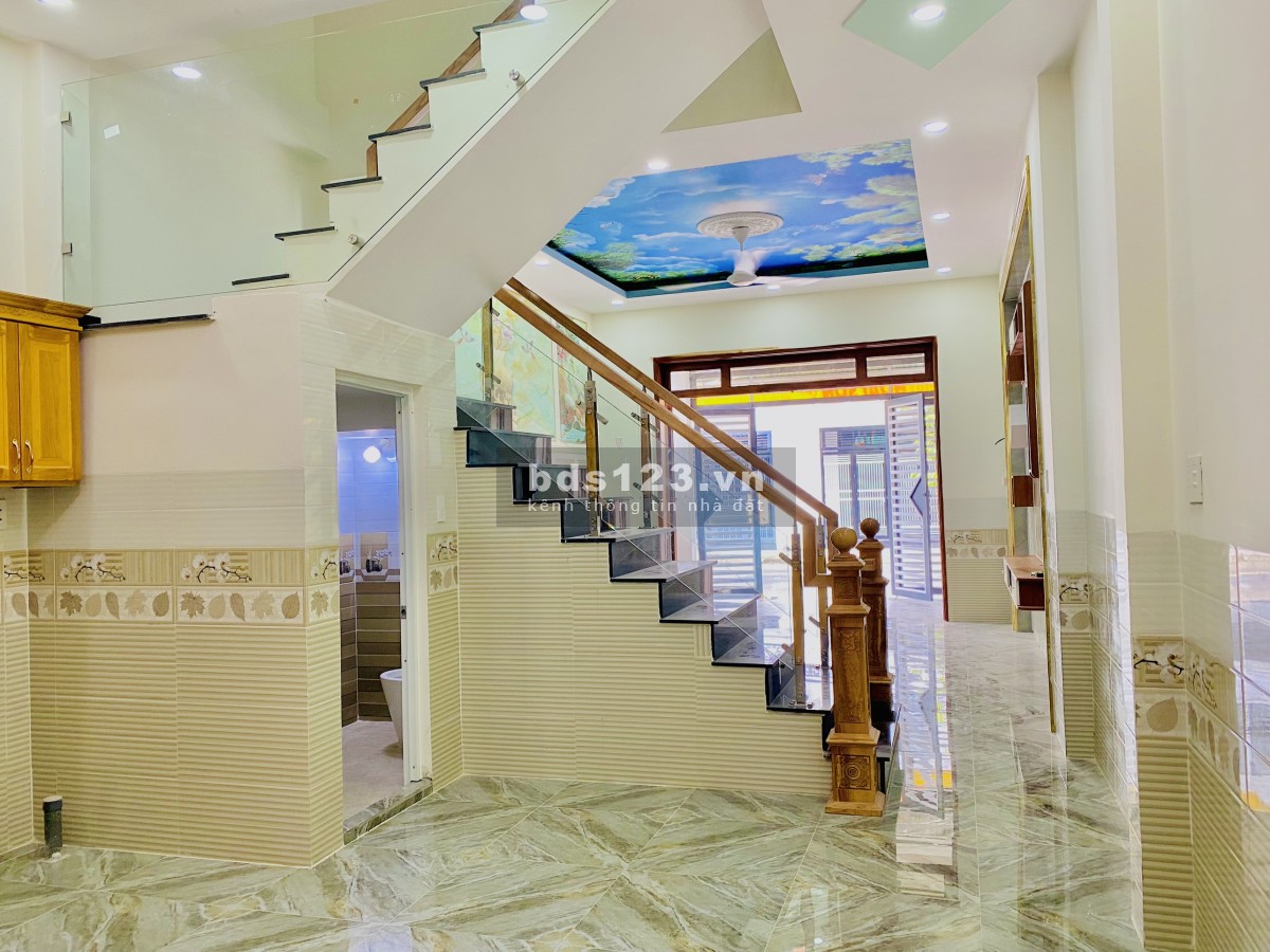 Bán nhà phường Tân Hiệp thành phố Tân Uyên Bình Dương full nội thất sang tên ngay