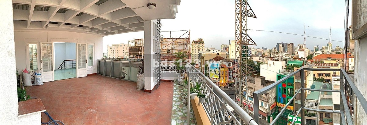Tầng cho thuê 60M2 quận 1 Điện Biên Phủ