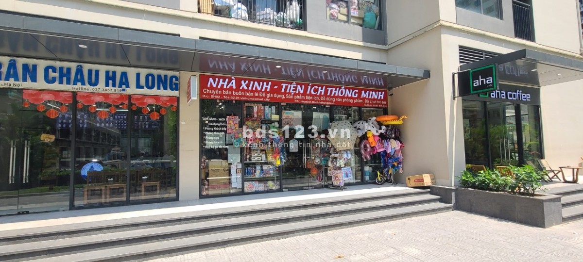 Bán nhanh Shop chân đế vị trí đẹp nằm giữa 2 sảnh đang cho thuê 60tr/th dự án Vinhomes Smart City
