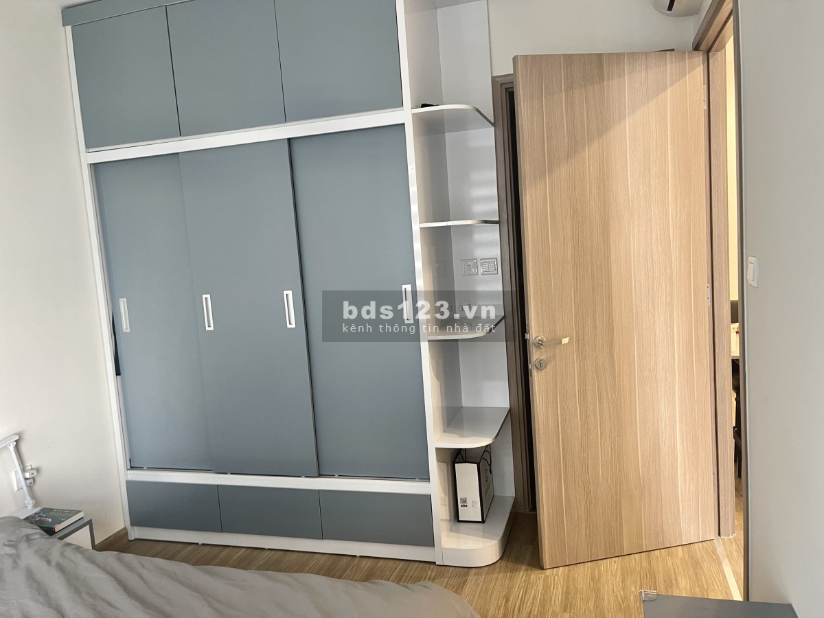 Cắt lỗ 300tr, bán căn 2PN 2WC full đồ 54m tòa SA2 Vinhomes Smart City giá 2 tỷ 550