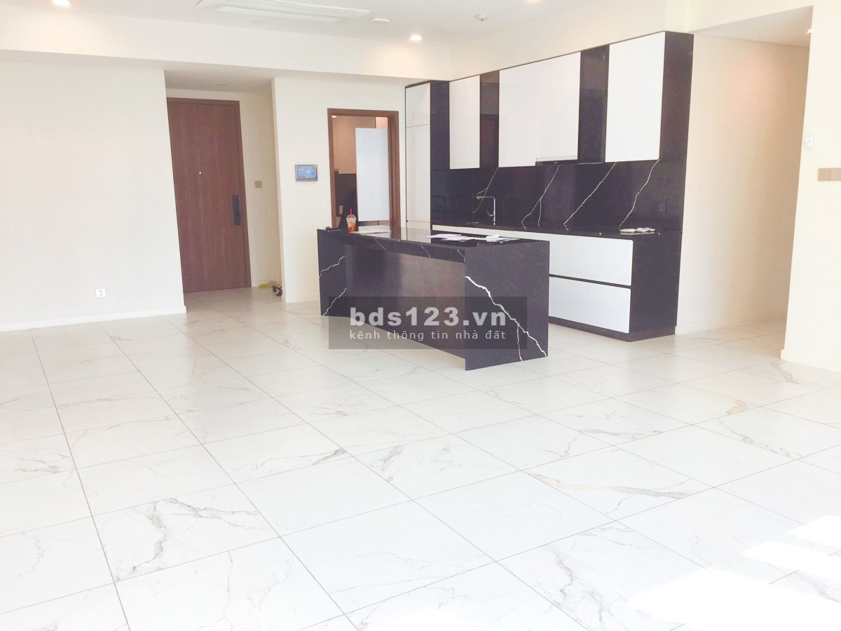 Cho thuê căn hộ 4PN Metropole view đẹp nhất, trung tâm Quận 1 giá 75tr