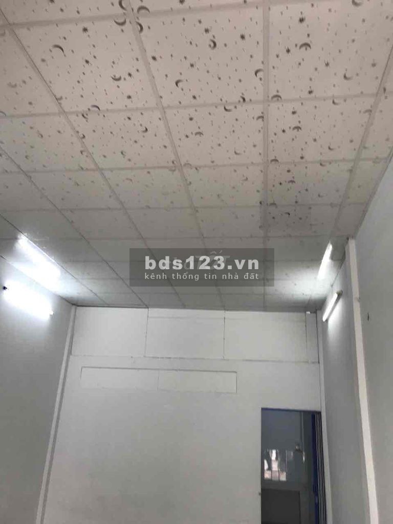 Nhà nguyên căn cho thuê ngay Cộng hòa gần Etow, LH 0898113938