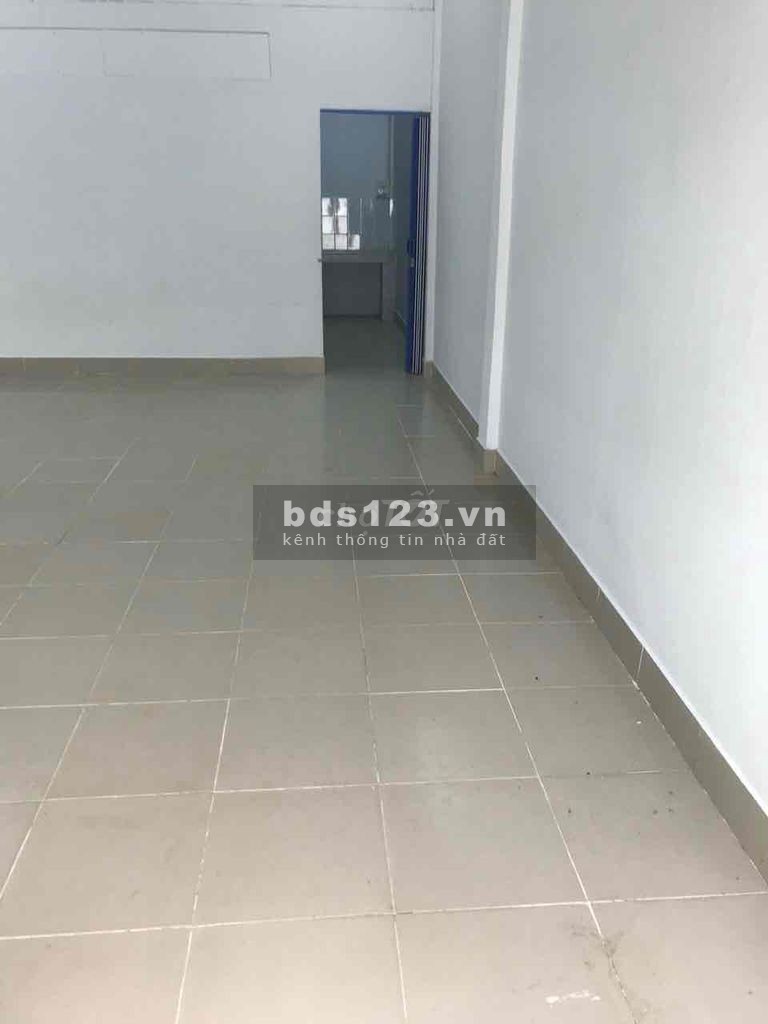 Nhà nguyên căn cho thuê ngay Cộng hòa gần Etow, LH 0898113938