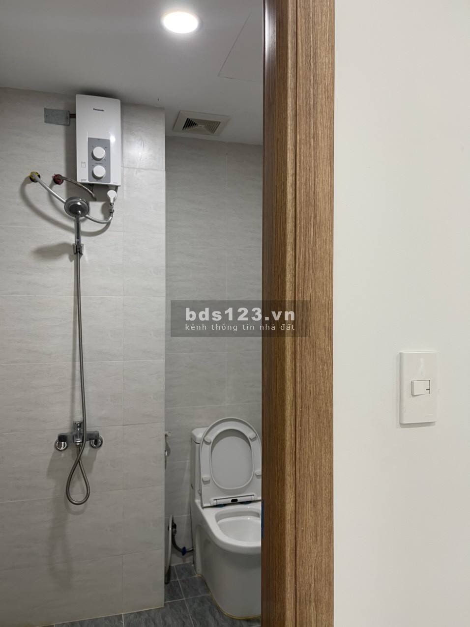 Kẹt tiền bán gấp! Căn hộ 1PN 1WC Bcons Suối Tiên chỉ 1tỷ140tr (bao phí sang tên sổ) - LH 0903379605
