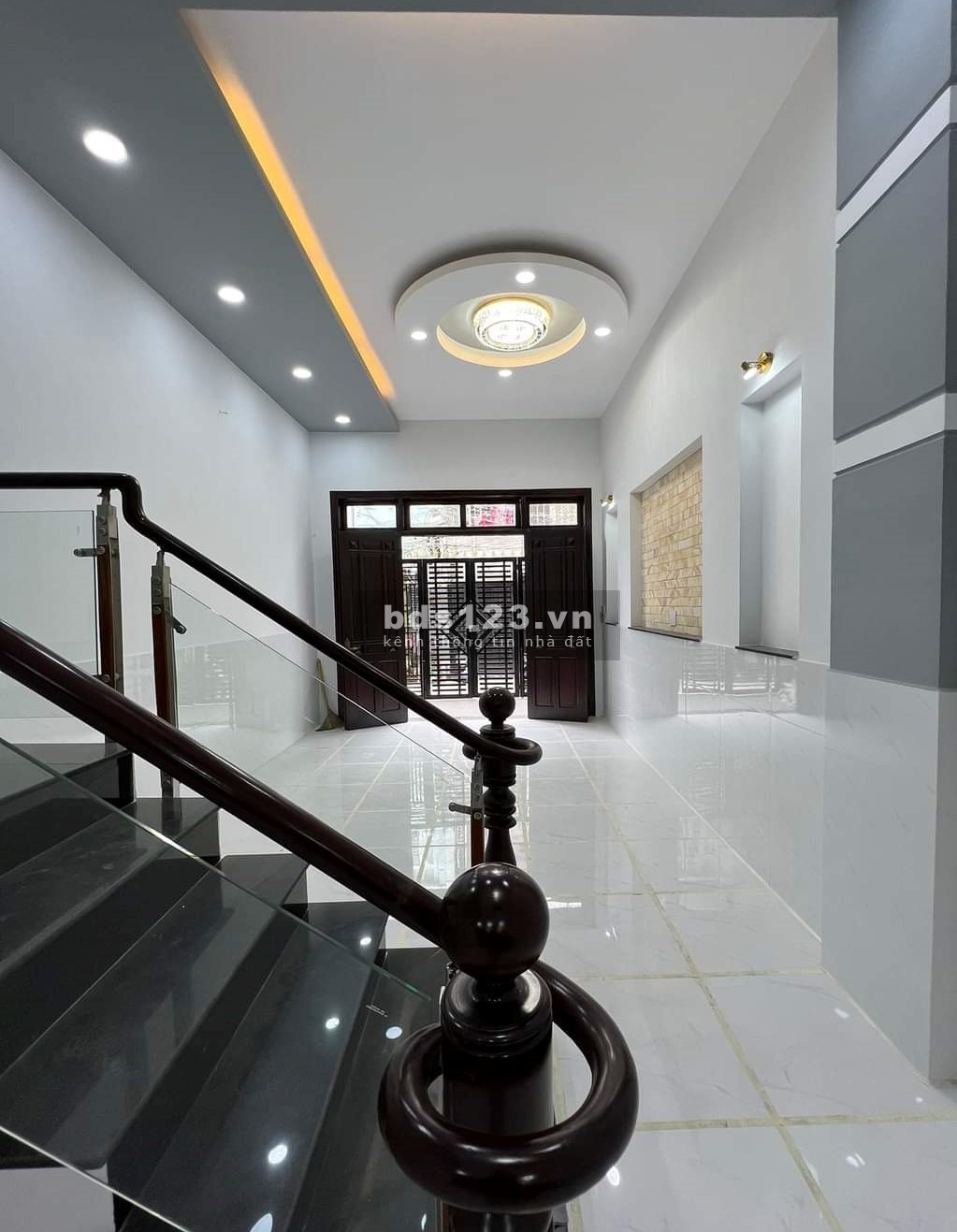 Bán gấp nhà HXH kề KDC Nam Long Q7, 64m2, 4 lầu, giá chỉ 7 tỉ hơn(TL)