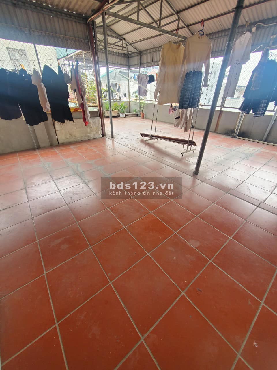 Bán đất, tặng nhà 1,5 tầng, 60m2 phố Phú Diễn, phân lô, 2 mặt tiền, vỉa hè, oto tránh 8 tỷ