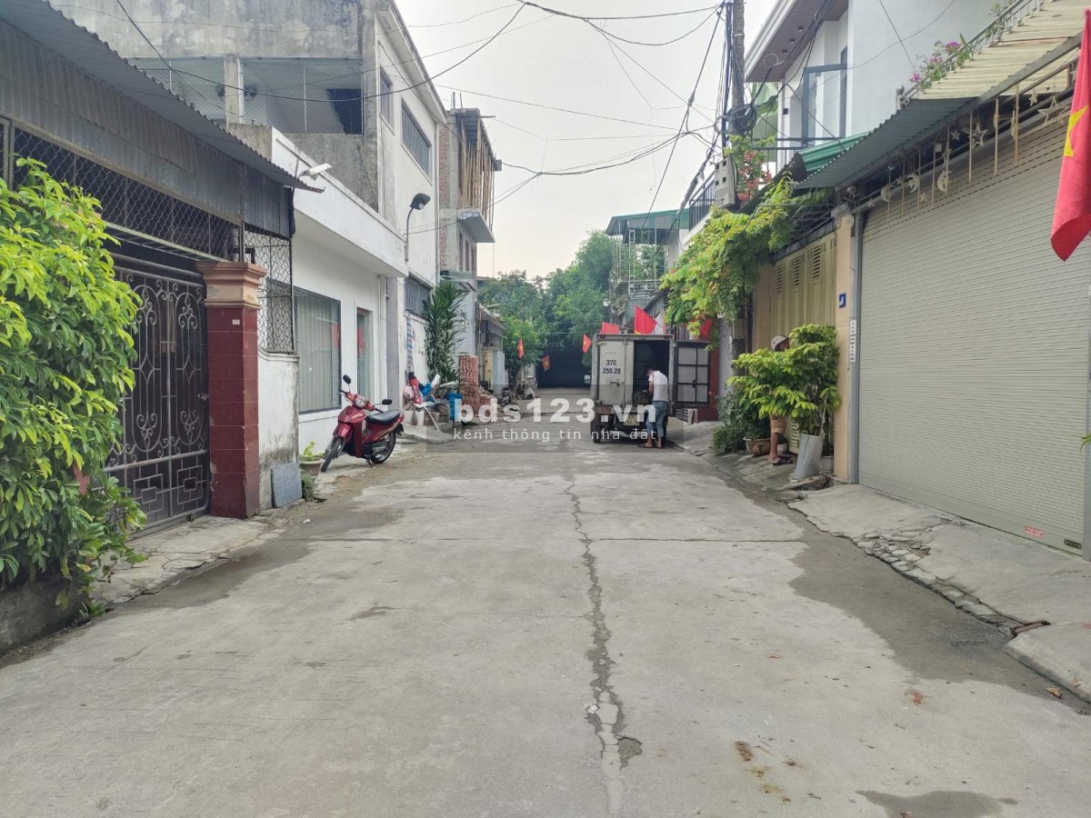 Bán nhà 2 tầng ngõ đường Tôn Thất Tùng p Hưng Dũng tp Vinh