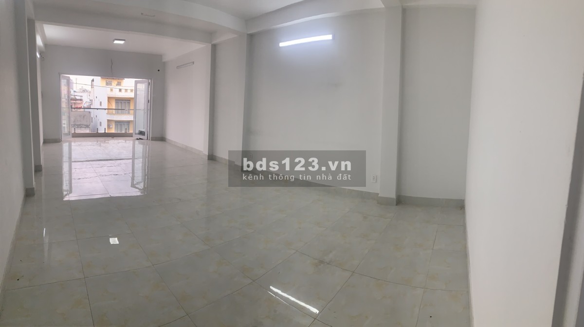 Văn phòng làm việc mới xây, cho thuê nguyên tầng gồm 2 phòng rộng rãi