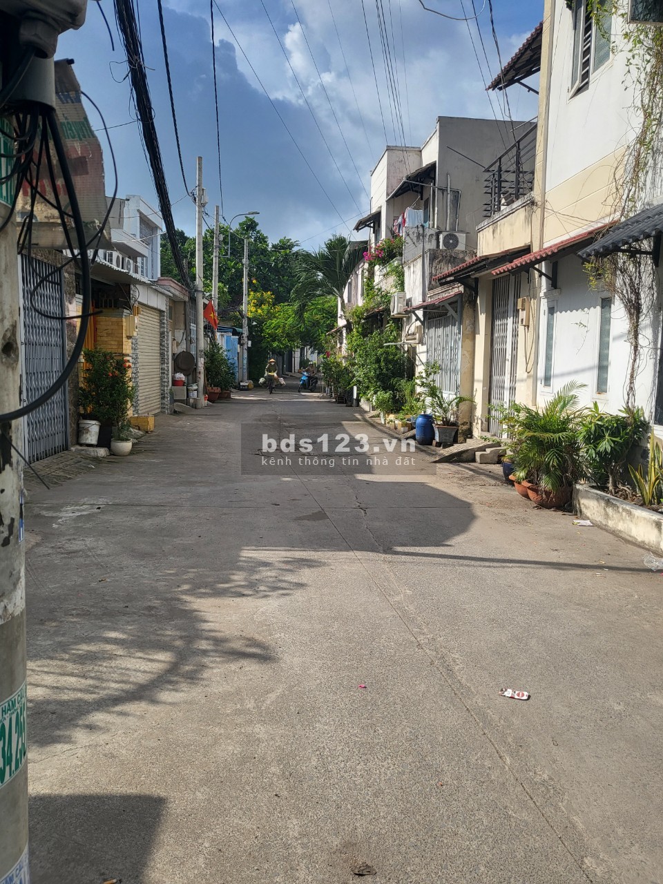 Bán nhà hẻm xe hơi 1 lầu đường số 4 P.Trường Thọ Thủ Đức