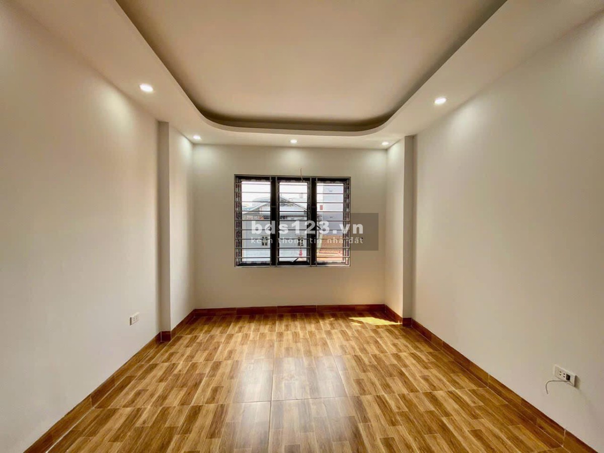Bán nhà ngõ Lan Bá, Đống Đa, 29m2 4 tầng, nhỉnh 2 tỷ, ngõ thoáng nông
