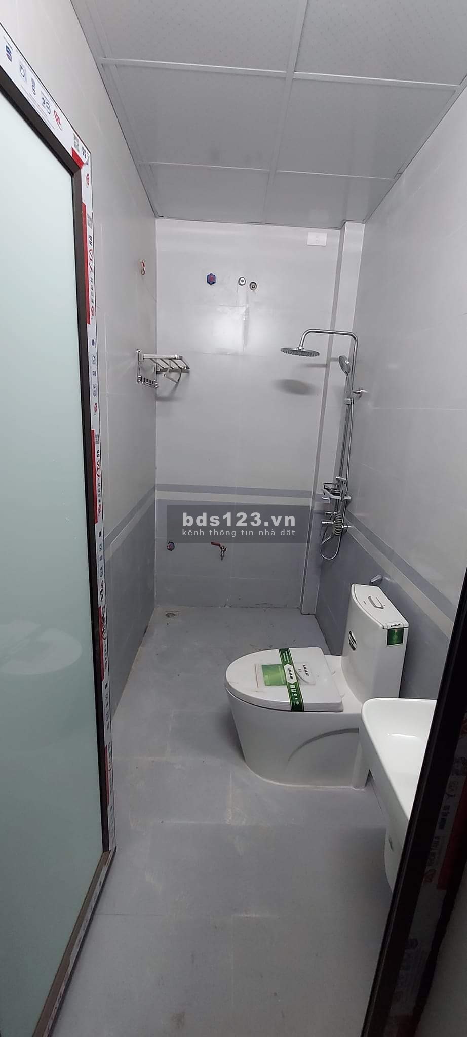 Bán nhà 3 tầng dt 60m2 Vân Trì Đông Anh
