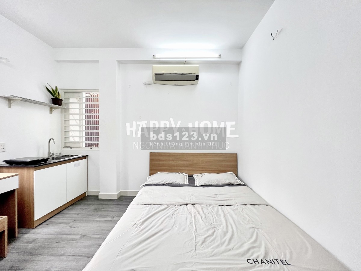 Studio cửa sổ full nội thất ngay Trần Quang Diệu Quận 3