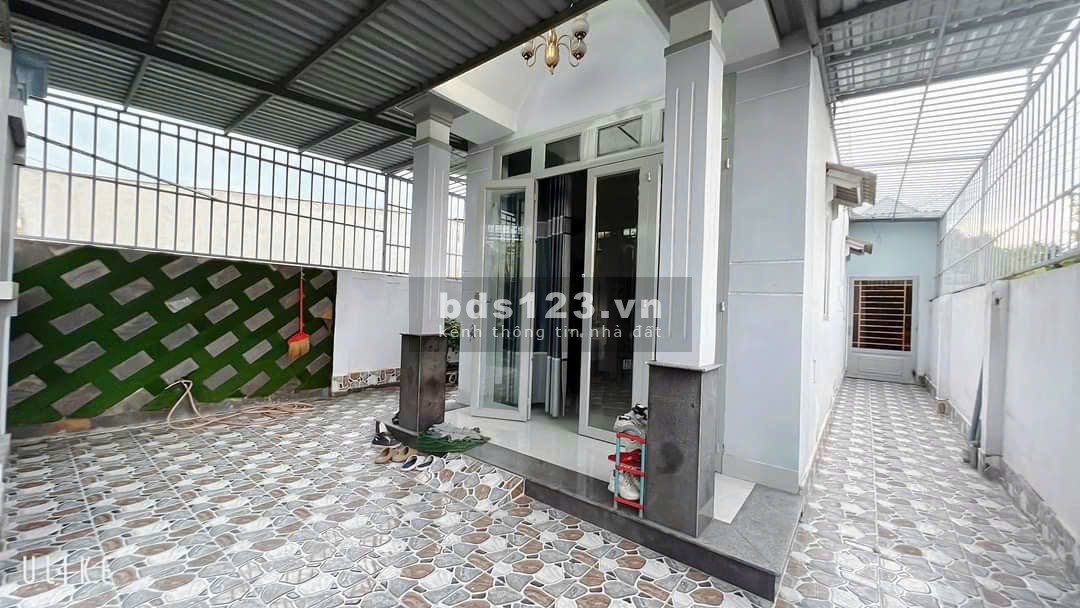 Bán nhà đường Trung Mỹ - Tân Xuân, Hóc Môn, 2pn, 1wc, 111.7m2 giá 670triệu