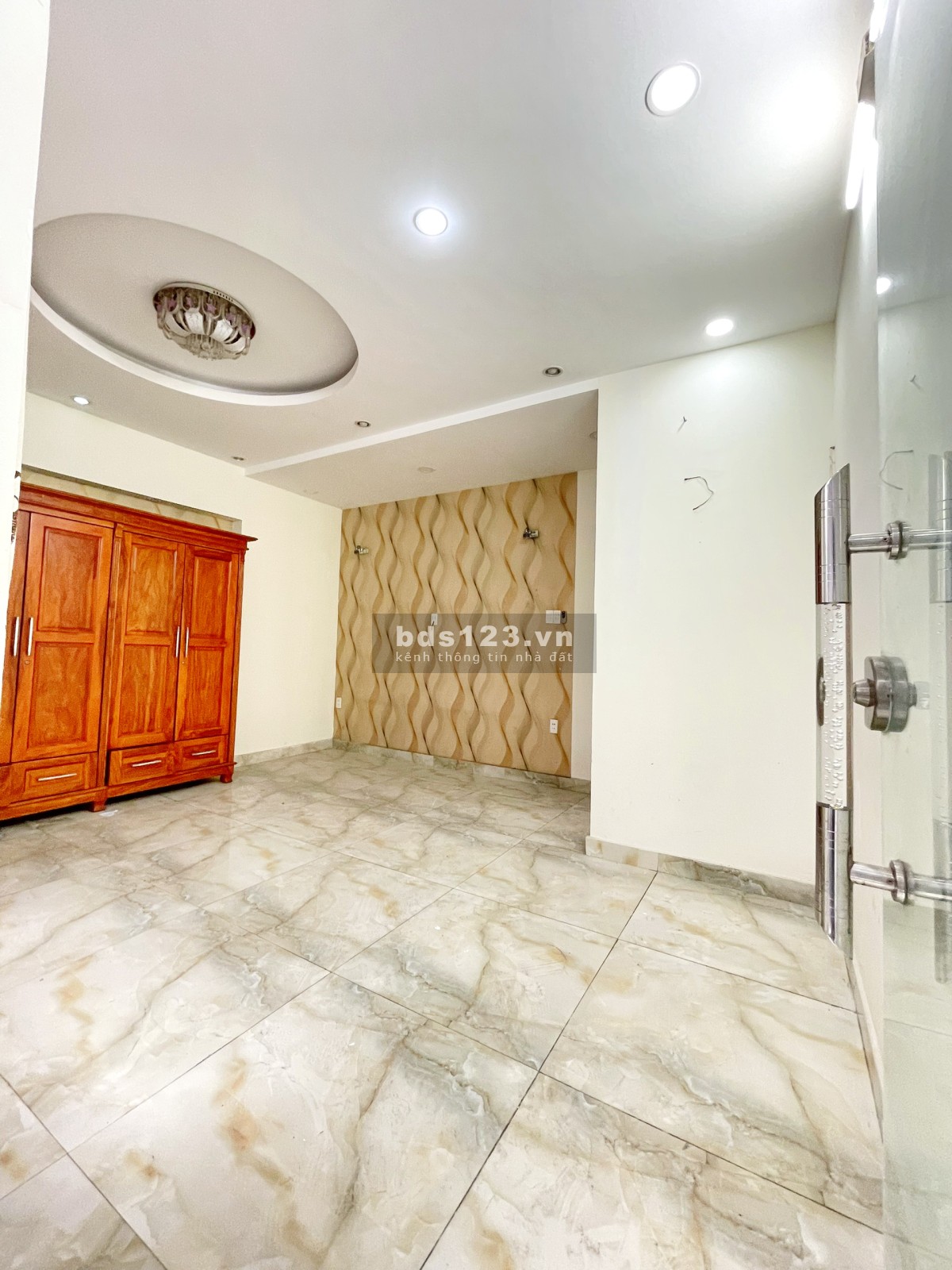 Chính chủ bán nhà 1 lầu vị trí kinh doanh mặt tiền 213 Lâm Văn Bền, Quận 7