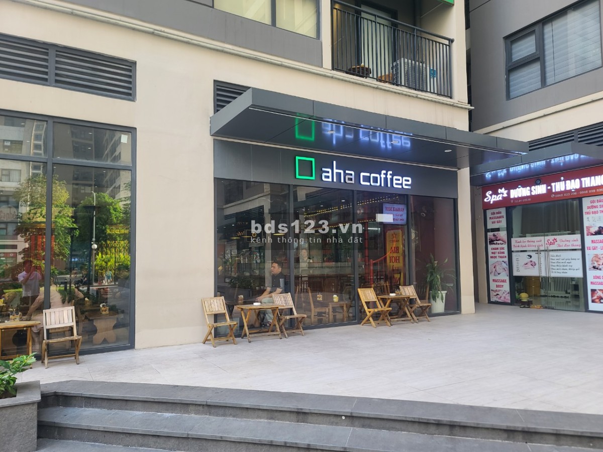 Bán nhanh Shop chân đế nhỏ xinh mặt sảnh diện tích 26m2 cho thuê 28tr/th dự án Vinhomes Smart City