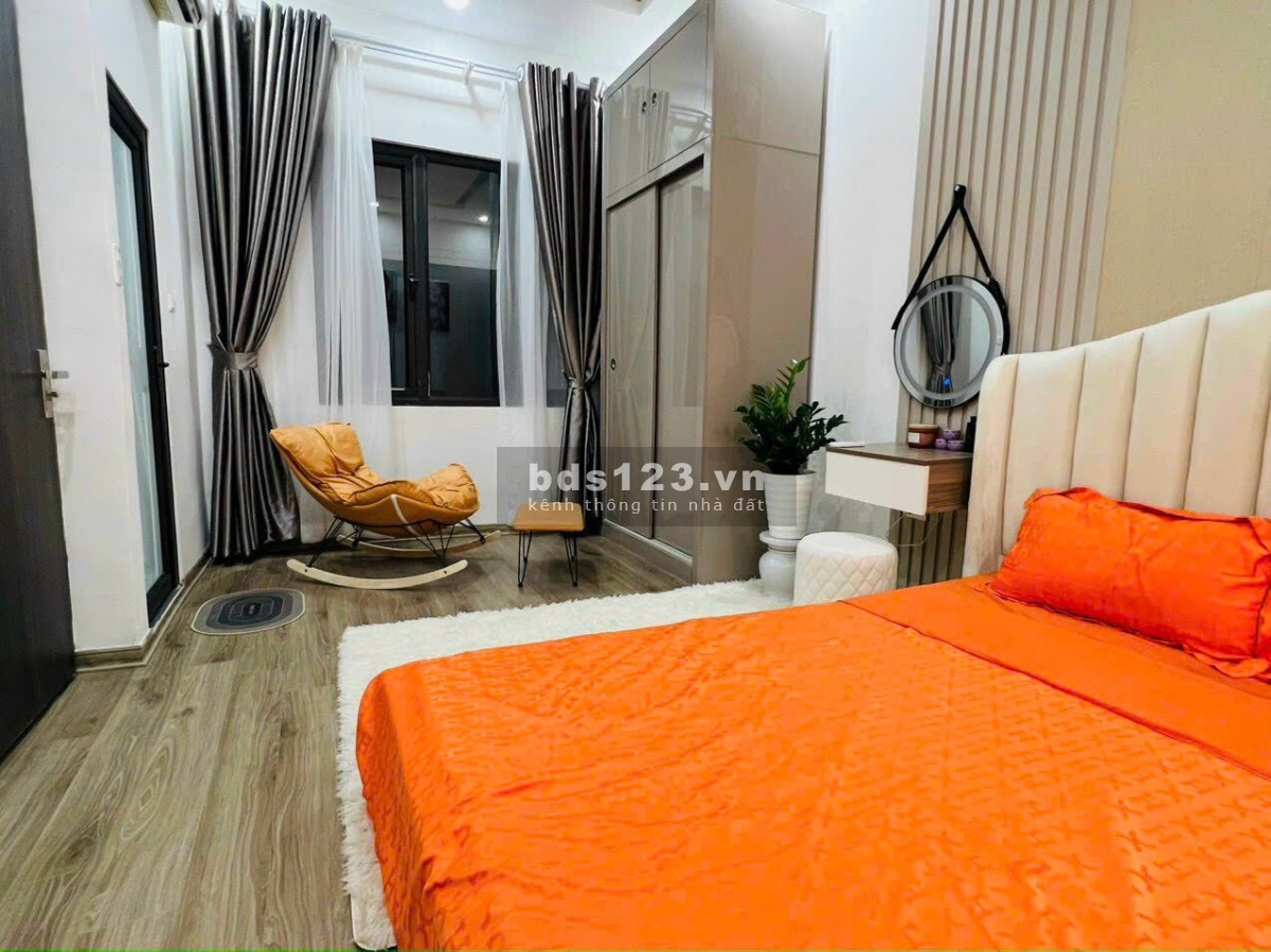 Bán nhà siêu phẩm - phố Hào Nam trung tâm Đống Đa - 15m ra mặt phố - tiện ích bạt ngàn - 2 thoáng