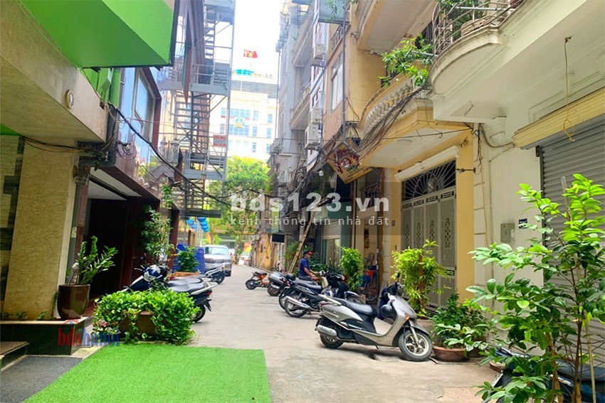 Bán nhà Hoàng Đạo Thành - Thanh Xuân - 5 tầng mới đẹp - oto đỗ gần chỉ hơn 3 TỶ
