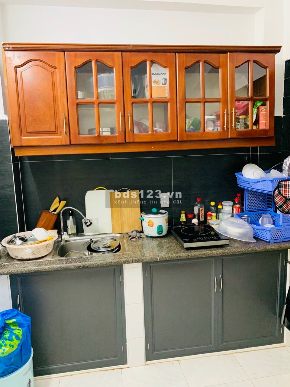 Chính chủ cho thuê căn hộ 445 ( Tầng 4) Chung cư 675 Nguyễn kiệm, P9, Q Phú nhuận, 50m2.