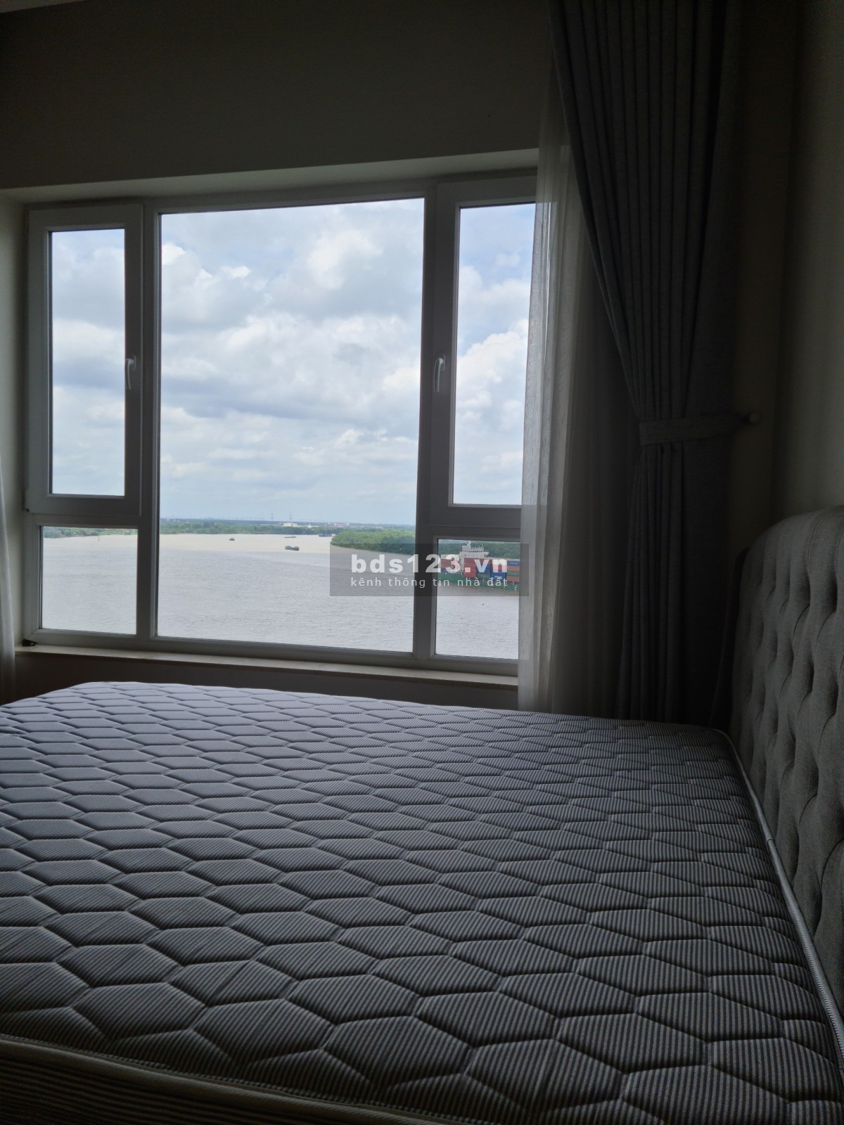 Rẻ quá ạ! Cần cho thuê gấp Căn hộ 3 PN, Đảo Kim Cương, 135m2 View sông chỉ 33TR/ tháng.