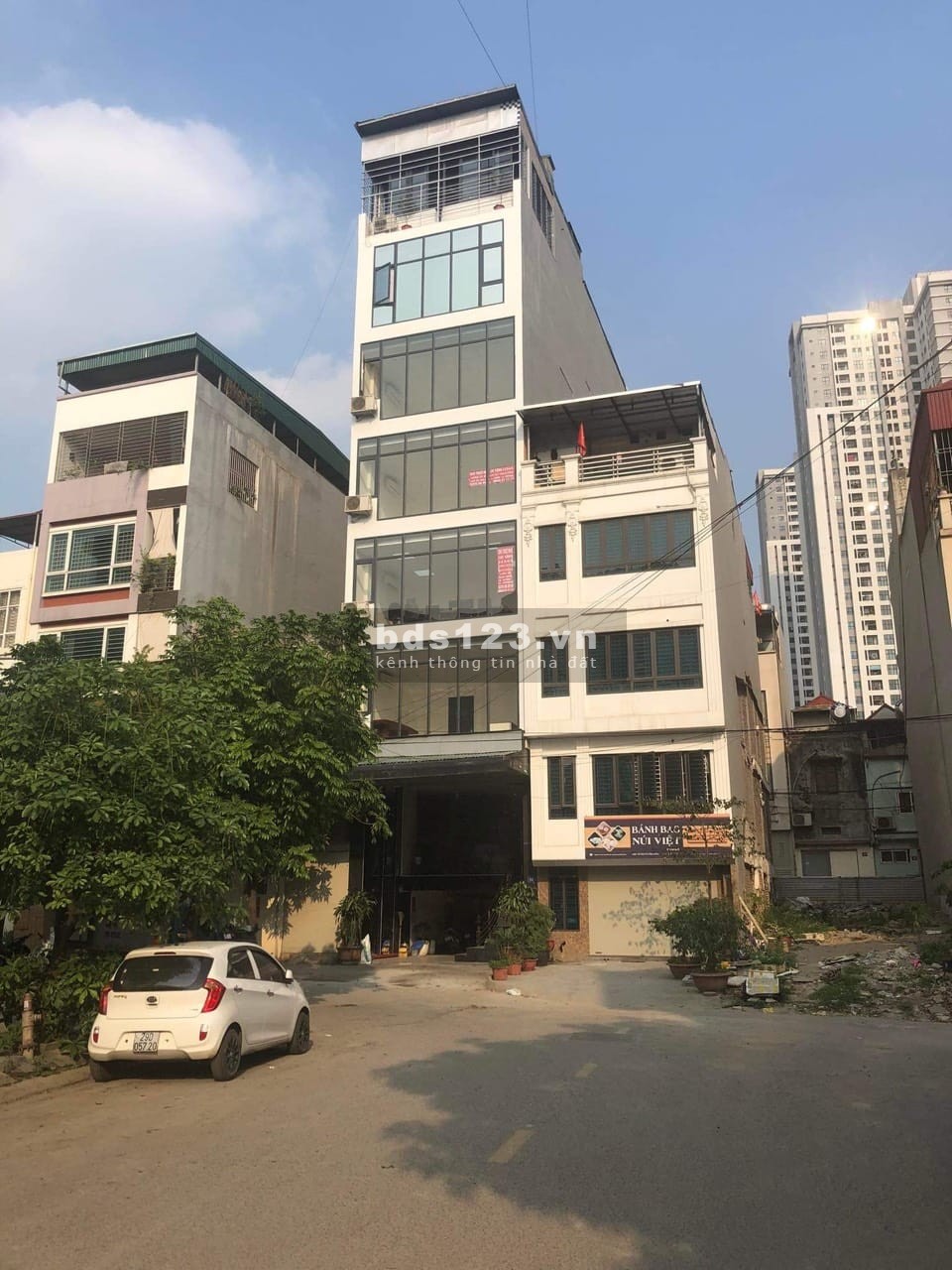 Bán nhà siêu phẩm Phú Diễn, phân lô, kinh doanh khủng 110 m2 x 8 tầng giá 24 tỷ