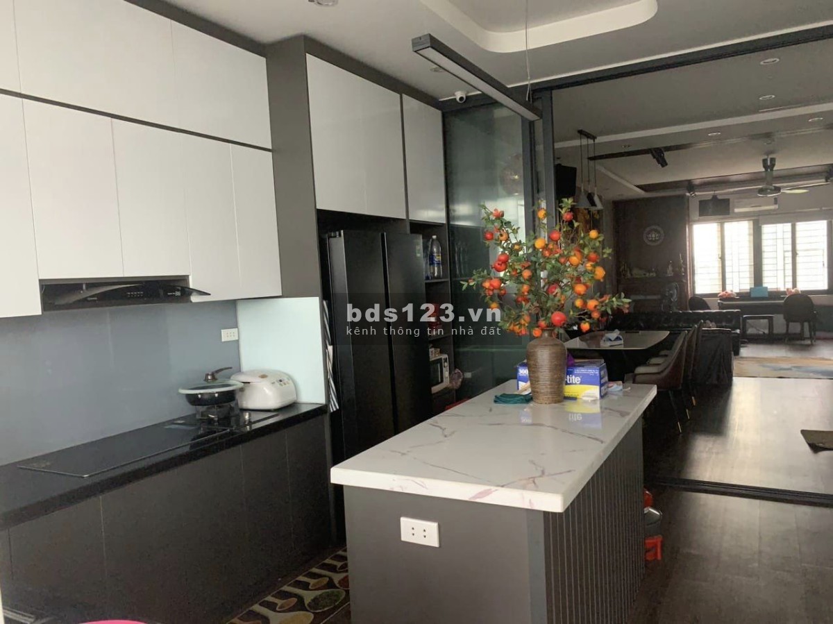 Bán nhà siêu phẩm Phú Diễn, phân lô, kinh doanh khủng 110 m2 x 8 tầng giá 24 tỷ