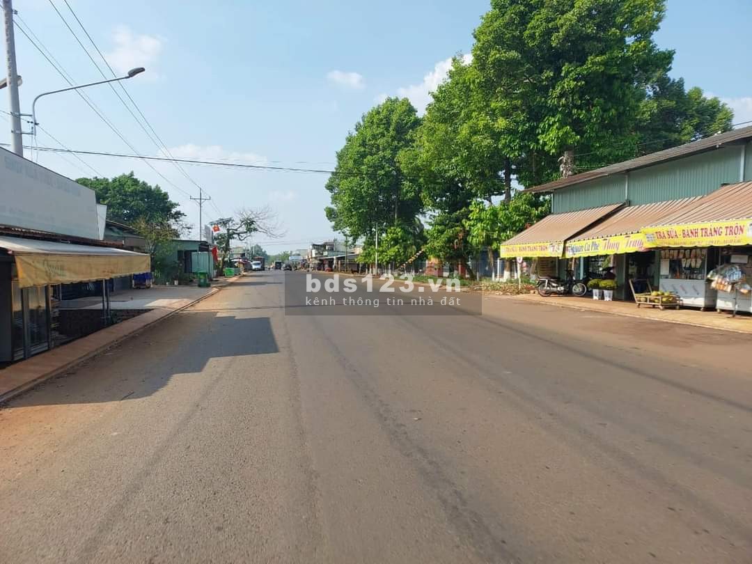 Cần bán gấp lô đất ngay chợ Tân Hưng giá rẻ