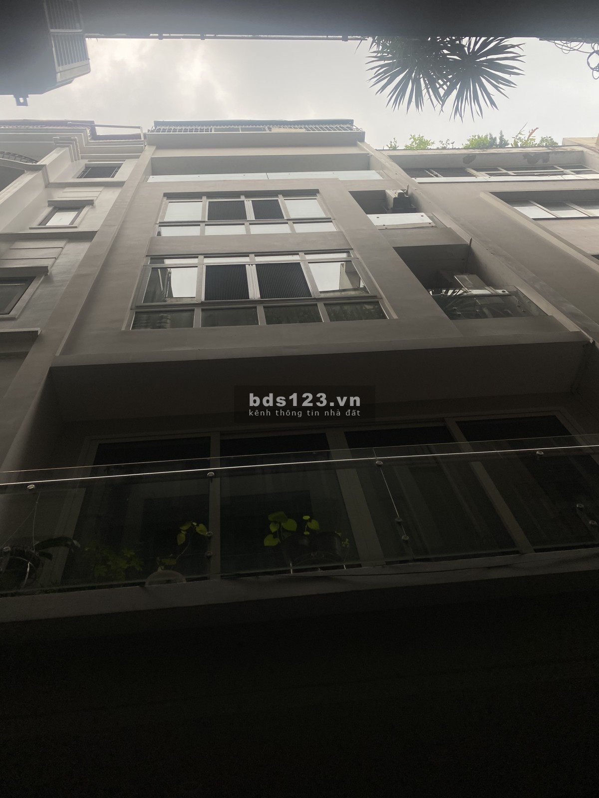 Bán nhà trung tâm Bắc Từ Liêm, kinh doanh sầm uất, oto tránh, nhà 5 tầng , 46m2 giá chỉ nhỉnh 8Tỷ