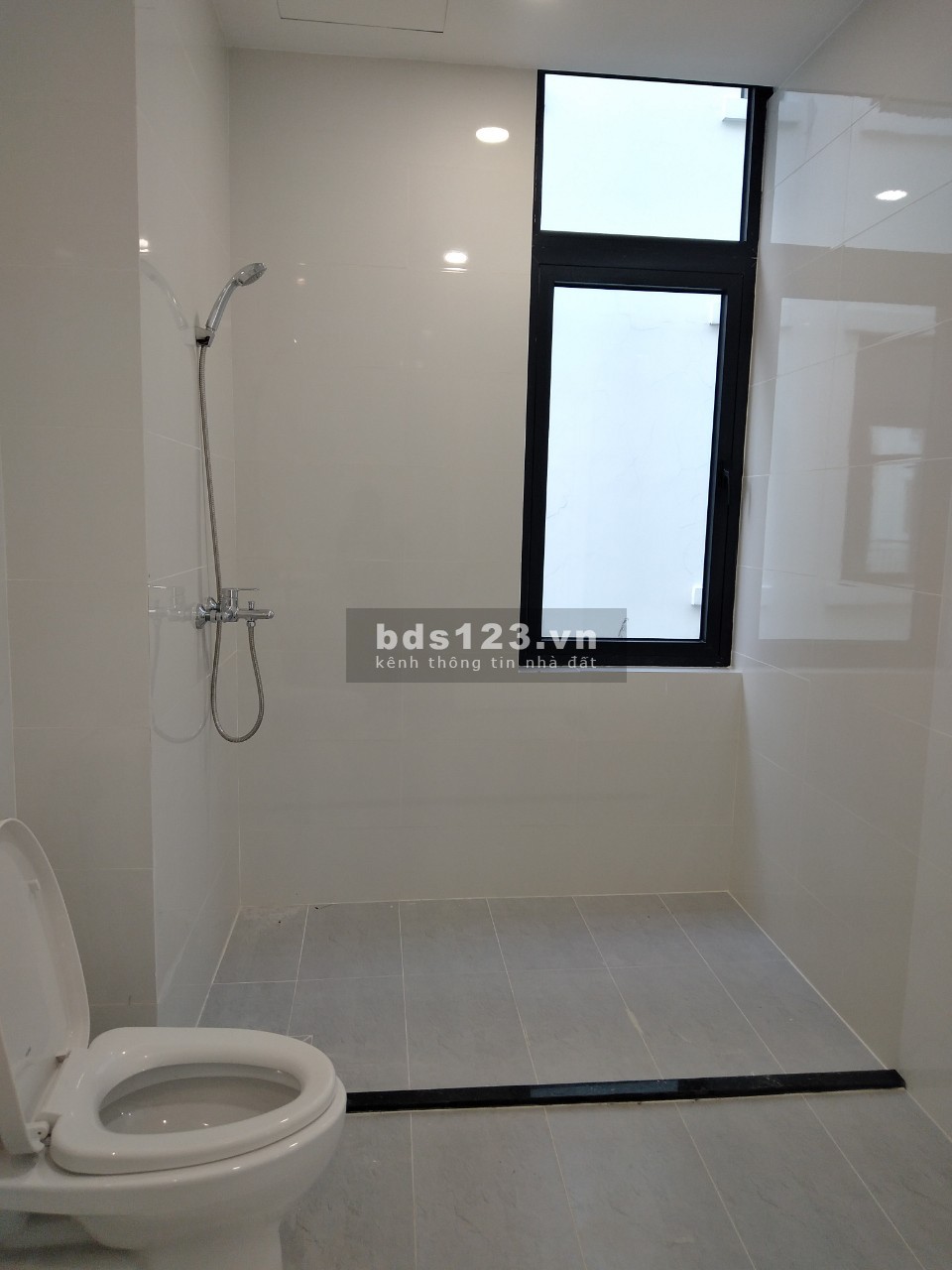 Cho thuê nhà phố 126m2 hoàn thiện tại Vinhomes Quận 9 giá chỉ 35 triệu