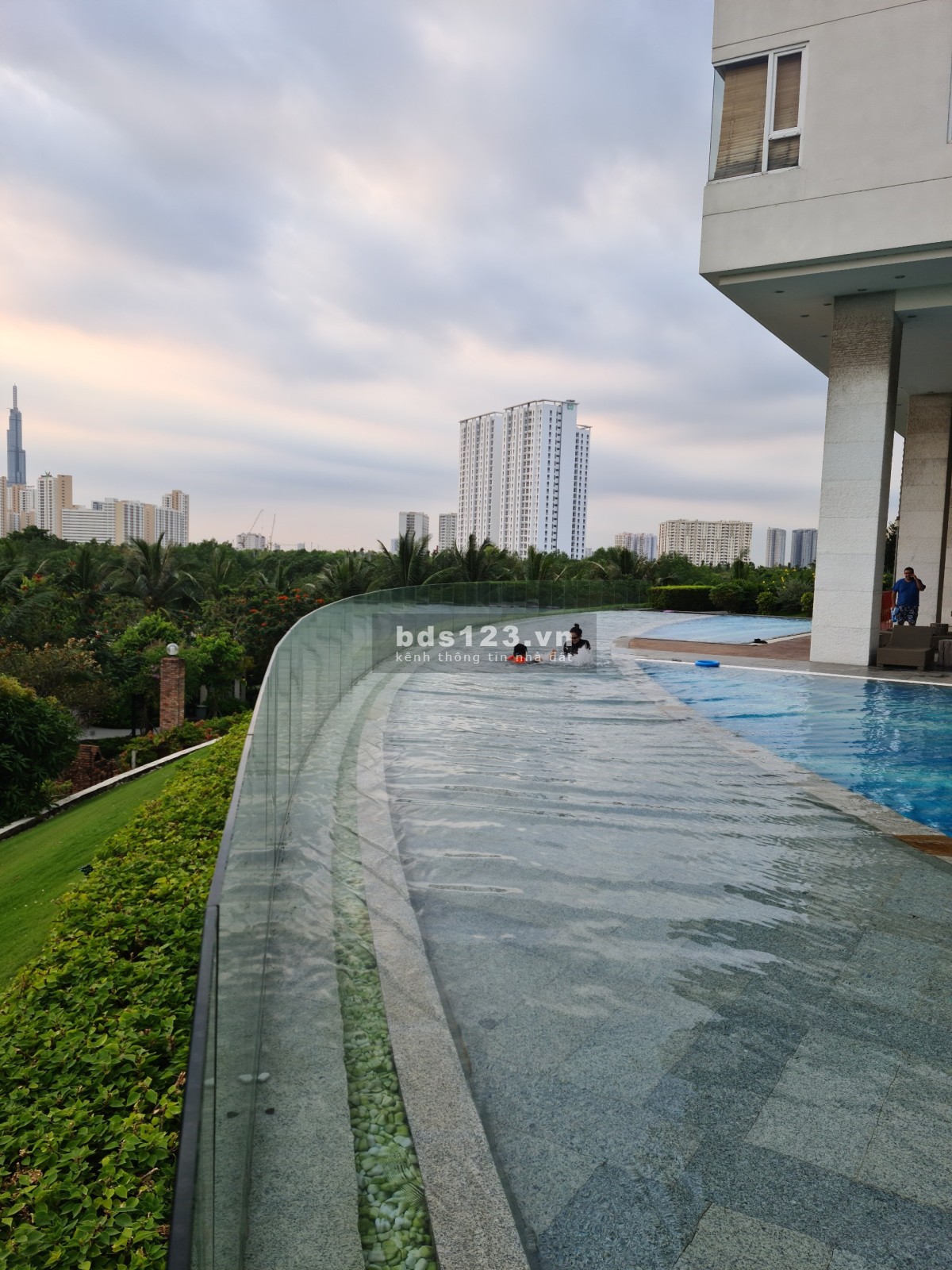 Rẻ quá ạ! Cần cho thuê gấp Căn hộ 3 PN, Đảo Kim Cương, 135m2 View sông chỉ 33TR/ tháng.