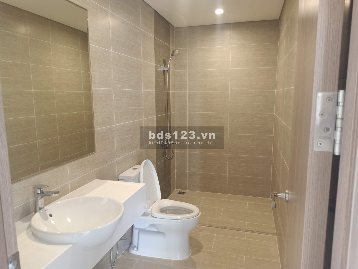 Rẻ vô địch bán căn hộ 3PN Vinhomes Quận 9 giá chỉ 2.6xx đã bao hết tất cả thuế phí và sổ. Xem ngay!
