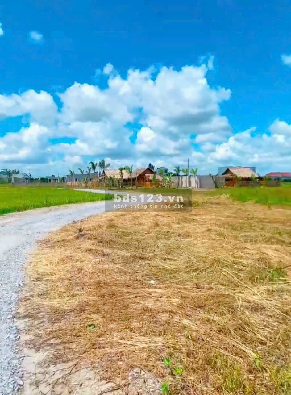 Khách nợ ngân hàng cần thanh lý bán đất