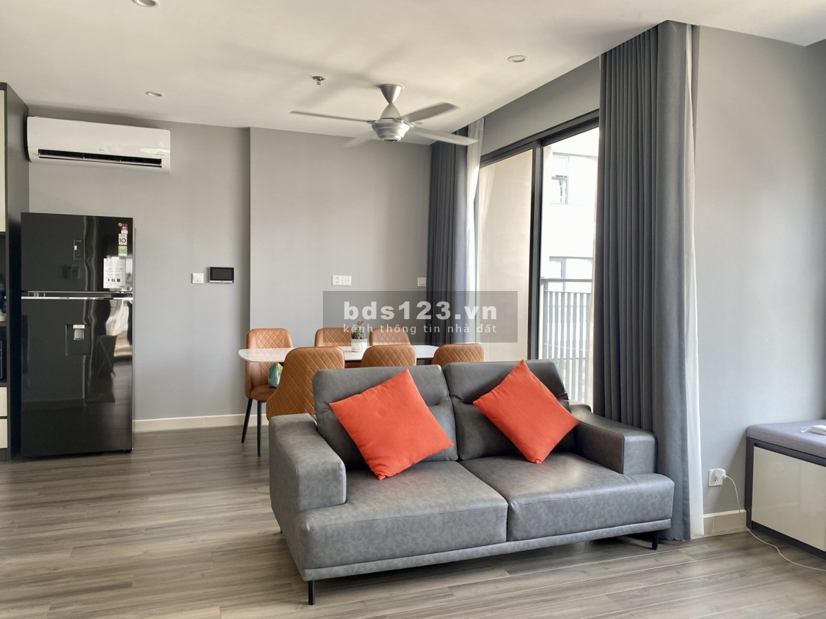Chủ tiếp tục hạ giá, bán gấp căn 2PN + 69m2, giá chỉ còn 2.3x tỷ bao trọn thuế phí, tặng nội thất