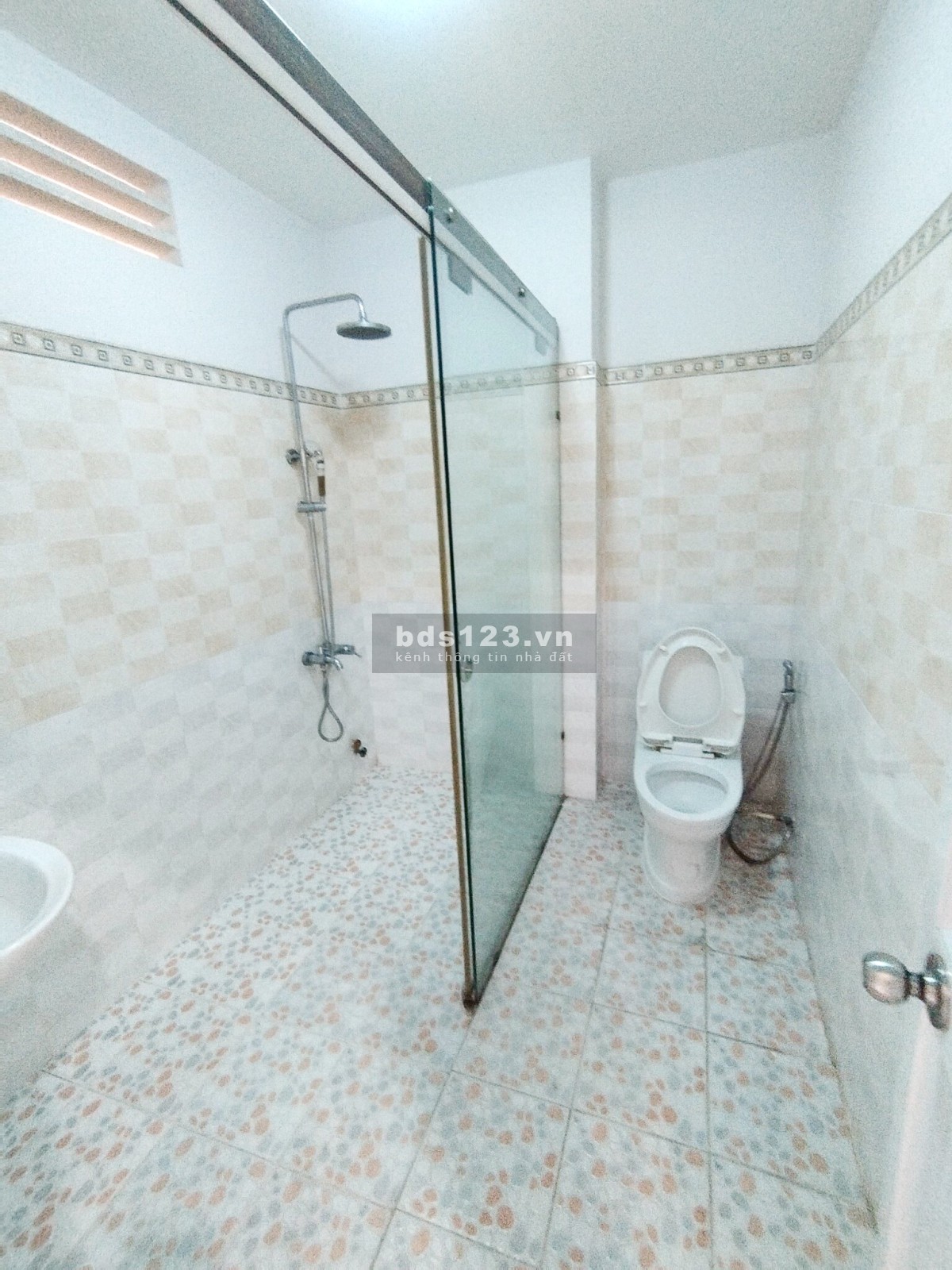 Chính chủ bán gấp nhà 3 lầu mặt tiền B7 Tạ Thị Ngọc Thảo - Hoàng Quốc Việt, Quận 7