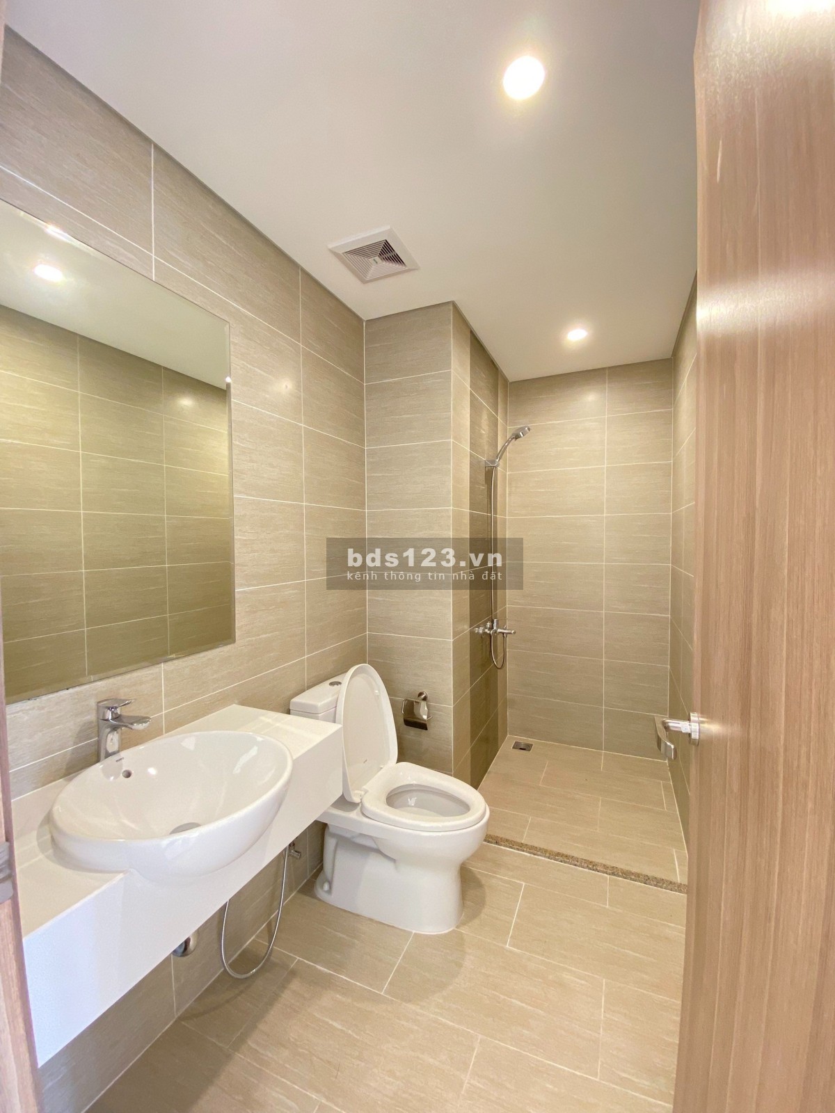 Bán căn hộ 1PN+ 47M2 Vinhomes q9 giá chỉ 1.8X tỷ