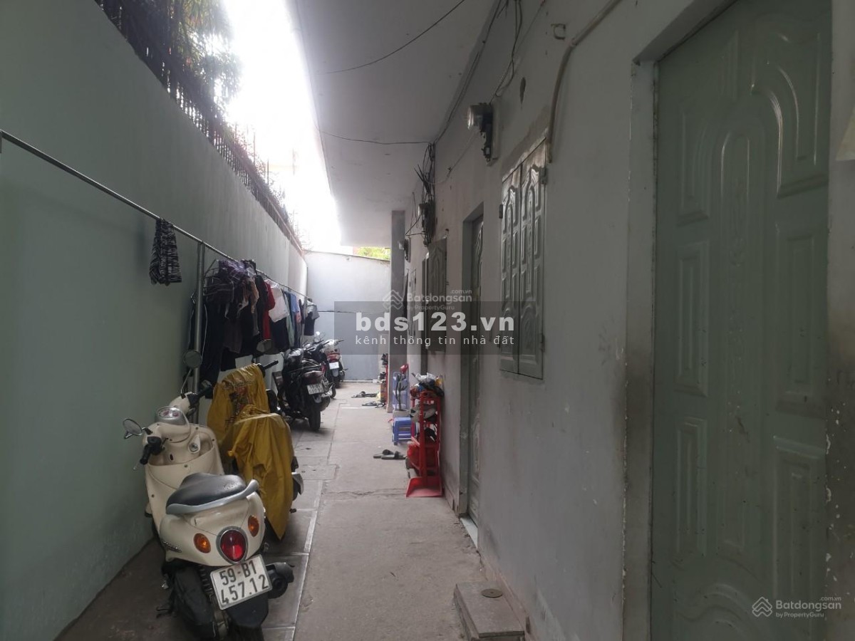 Trước bán 52tỷ, nay "giảm sâu" còn 44 tỷ, Căn nhà gần 300m2 cách đường Trần Não 500m
