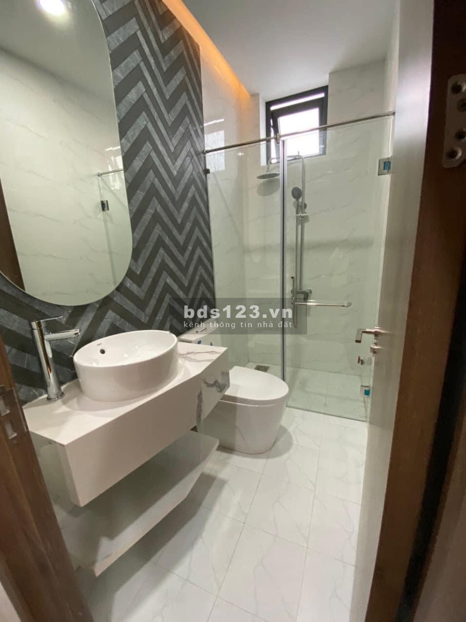 Bán biệt thự mini, 5 tầng, HXH, 2 mặt thoáng, hồ bơi + Sân vườn, nhỉnh giá 11 tỷ. LH: 0906668333