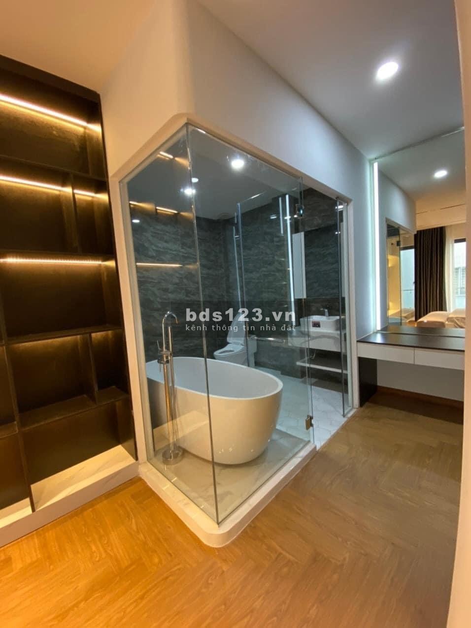Bán biệt thự mini, 5 tầng, HXH, 2 mặt thoáng, hồ bơi + Sân vườn, nhỉnh giá 11 tỷ. LH: 0906668333