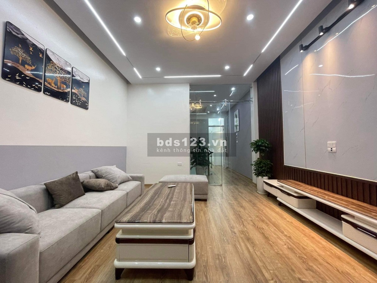 Bán nhà nhỉnh 6 tỷ siêu phẩm Thạch Bàn, Long Biên, 48m x 6 tầng, mặt tiền 4,3m