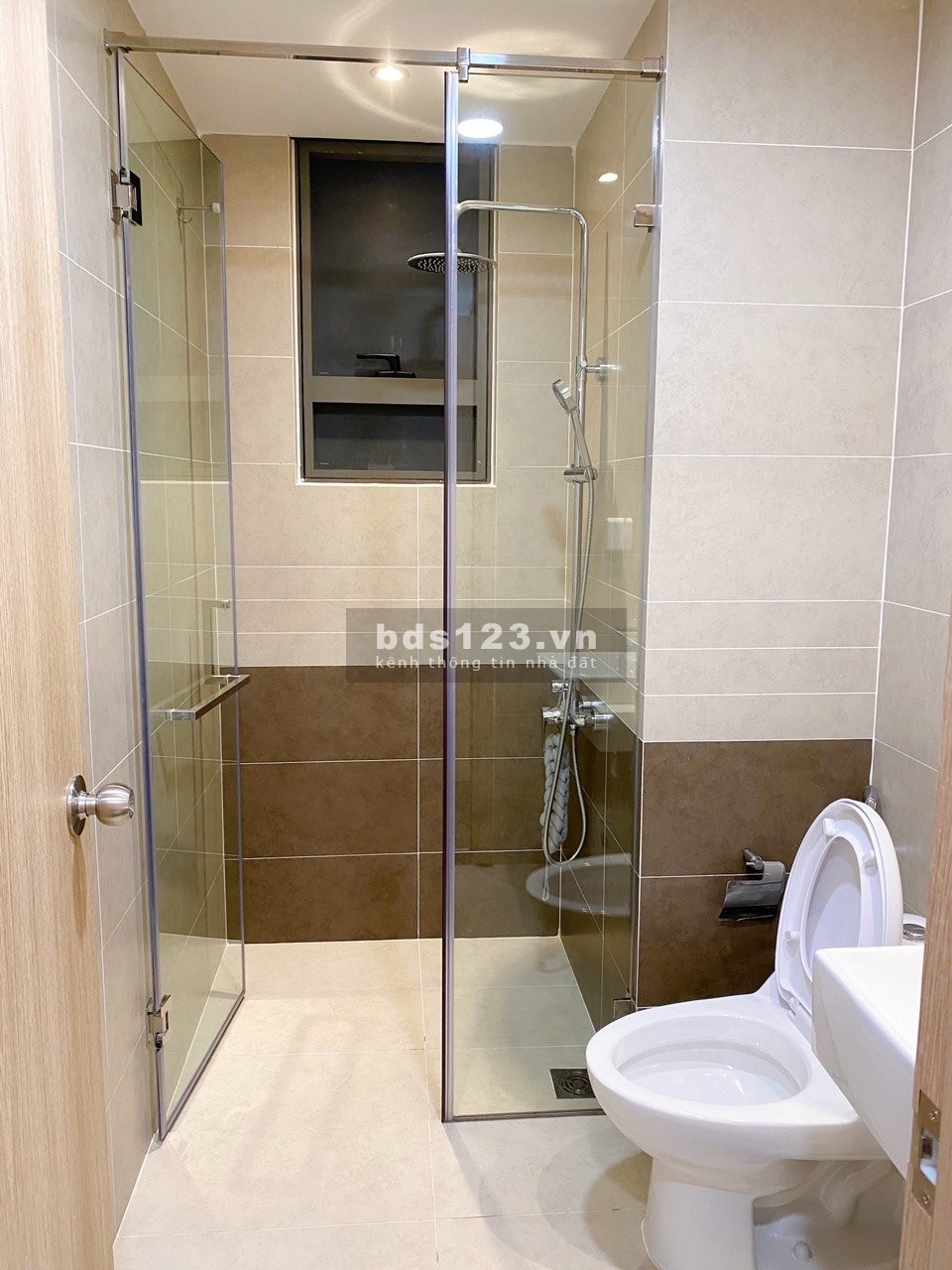 Cần cho thuê căn hộ cao cấp quận 2 3PN đầy đủ nội thất.