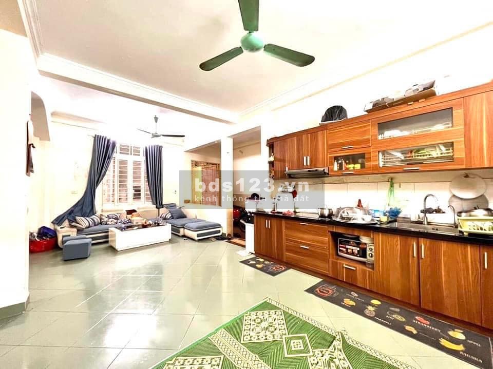 Bán nhà 3 tầng 67tr/m2 trung tâm Hai Bà Trưng, ngõ thông