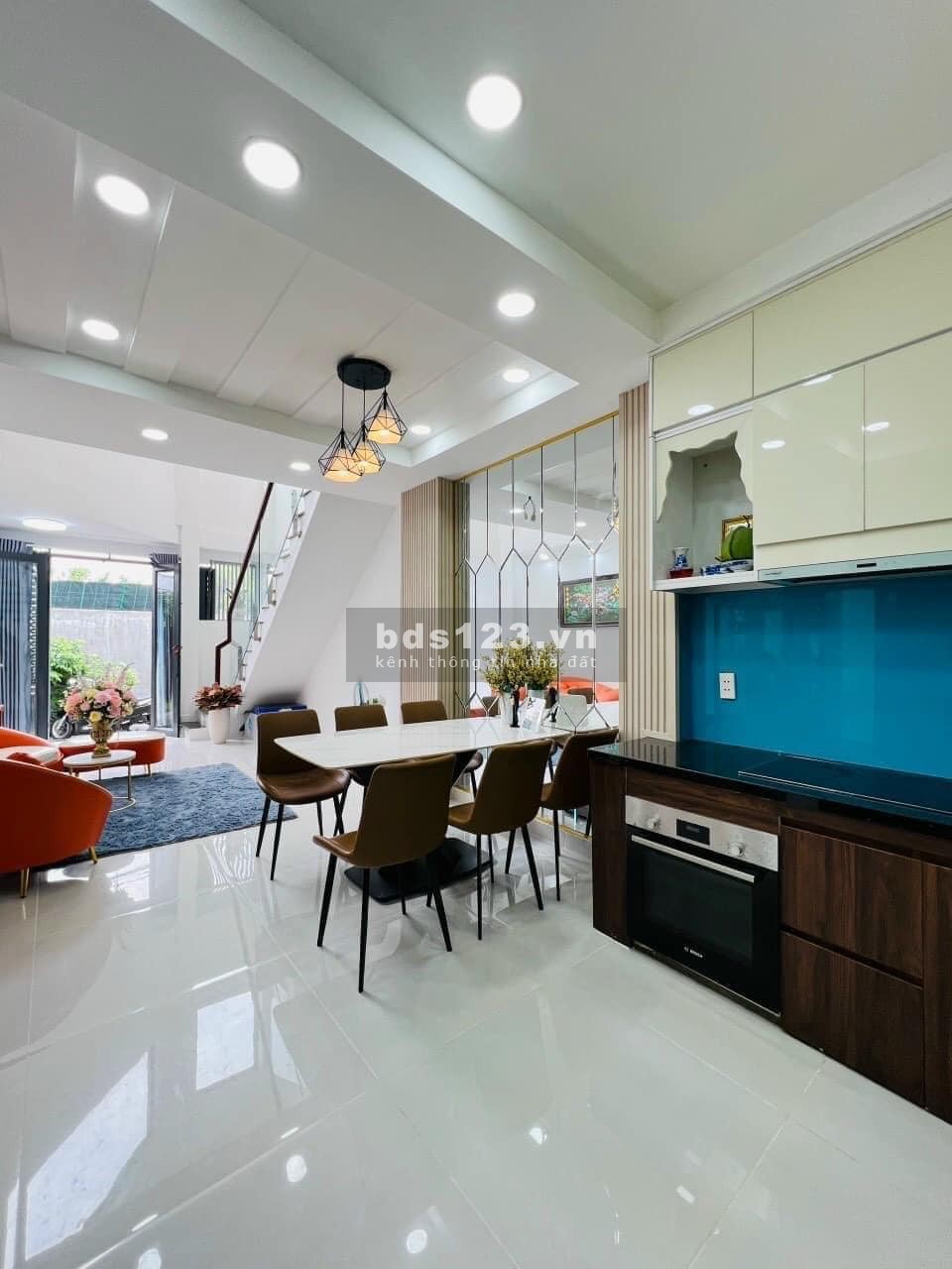 Bán nhà giảm từ 8,3 tỷ còn 6,2 tỷ Nhà Q10