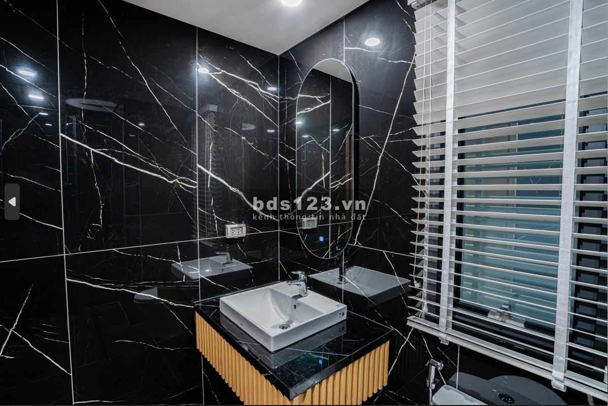 Chỉ cần 3.7 tỷ có căn hộ 102m2 nhận nhà được luôn vị trí giữa trung tâm Cầu Giấy