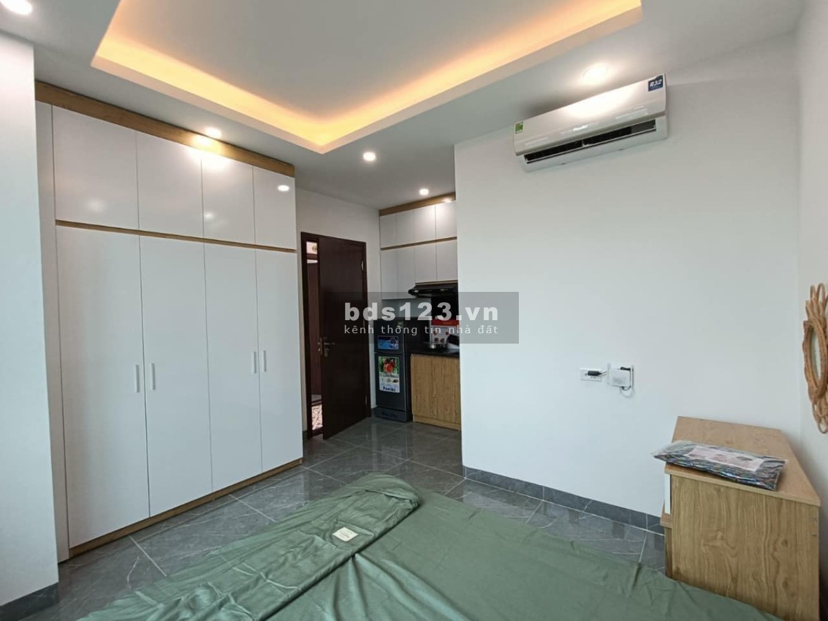Bán gấp CCMN trung tâm Cầu Giấy, dòng tiền khủng nhất khu vực, 65m2, 9,5 tỷ