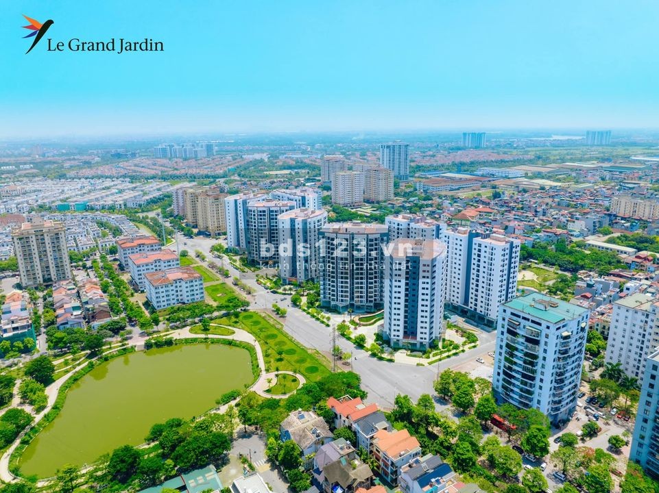 Bán căn hộ 2 ngủ 2 vệ sinh diện tích 82.52m2 giá chỉ 36 triệu/m2. Ưu đãi trong tháng ngâu