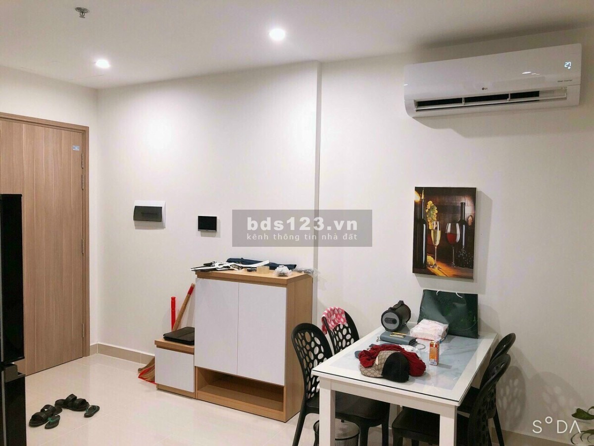 Cho thuê căn 2PN full nội thất 8 triệu cọc 1 tháng tại Vinhomes Quận 9