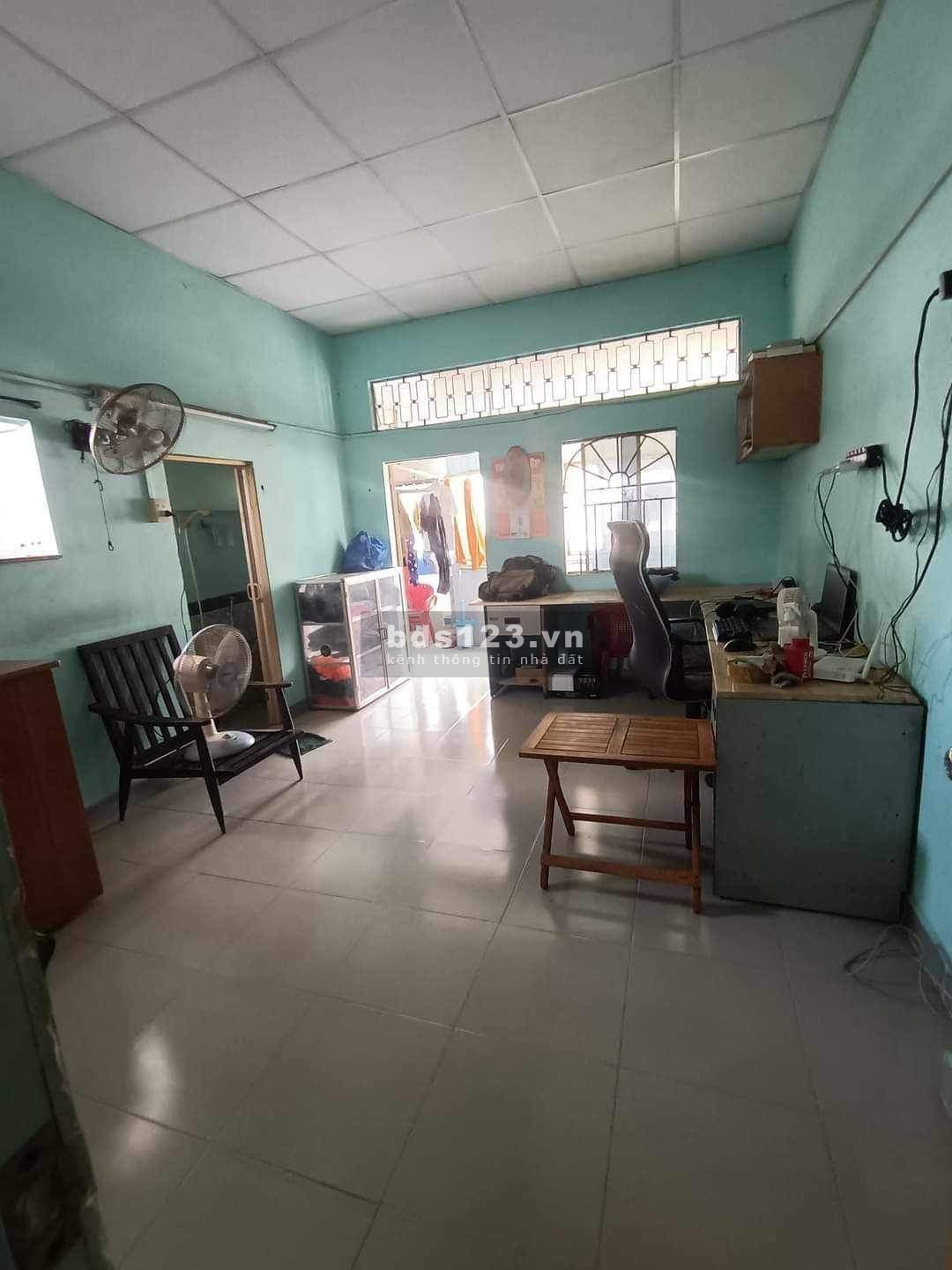 Bán nhà hẻm đường Đỗ Xuân Hợp, PLB, hẻm xe hơi sát mặt tiền đường chỉ 3.1 tỷ