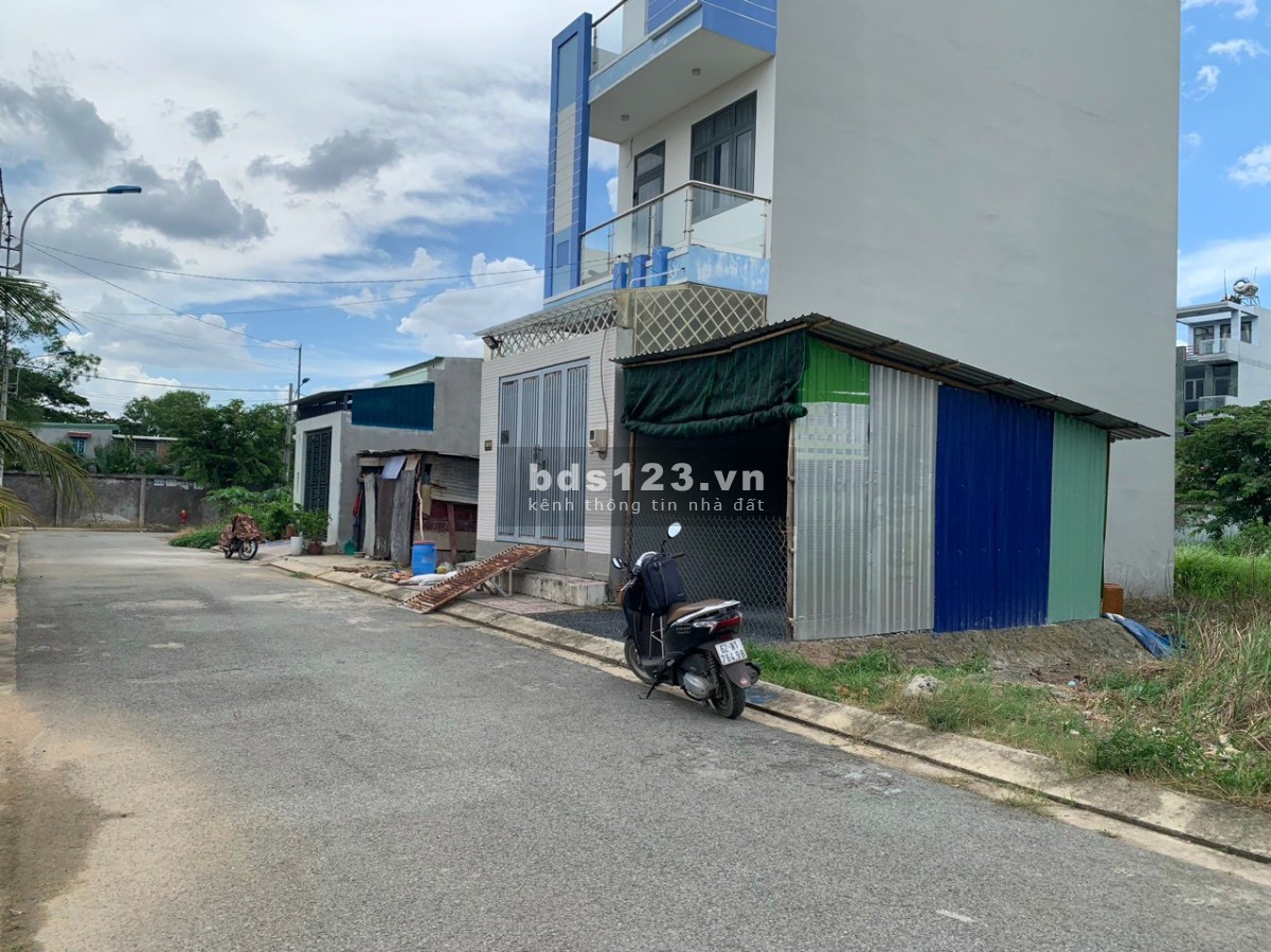 Bán đất chính chủ hẻm 47 Trường Lưu, nhỉnh 2 tỷ rẻ nhất Long Trường, Quận 9