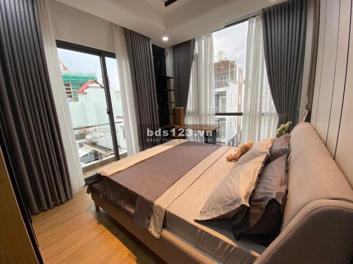 Biệt thự Lê Quang Định P11 Bình Thạnh 7m*11m 5 tầng nhỉnh 11 tỷ TL 0961606495