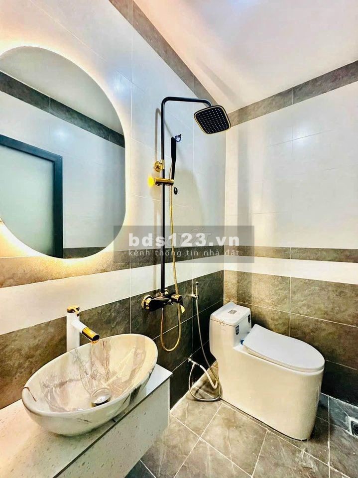 Nợ tín dụng, bán gấp căn nhà đường Bàu Cát 70m2 giá 1,45 tỷ